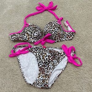 Victoria’s Swimsuit Bikini